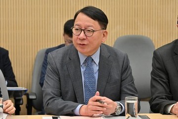 The Committee on Education, Technology and Talents (CETT) led by the Chief Secretary for Administration, Mr Chan Kwok-ki, met with the Presidents of Hong Kong