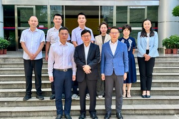 The Secretary for Labour and Welfare, Mr Chris Sun, concluded his visit to Chengdu today (August 12). Photo shows Mr Sun (front row, centre) calling on Deputy Director General of the Department of Civil Affairs of Sichuan Province Mr Li Lian (front row, left) today. They exchanged views on topics of mutual concern.